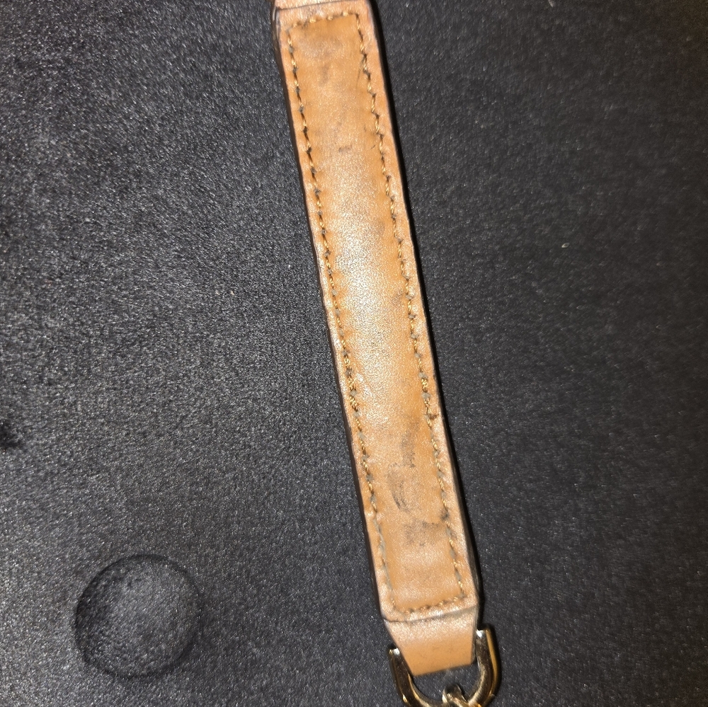 Michael Kors Purse - Picture 14 of 14